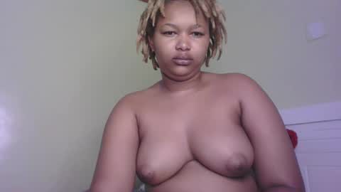 Snapshot of browny_candyz chatting on February 14, 2025, 3:22 am Tracy online show from February 14, 2025, 3:22 am