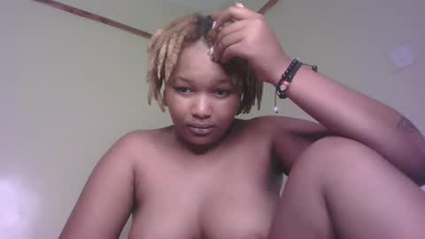 Snapshot of browny_candyz chatting on February 19, 2025, 11:38 am Tracy online show from February 19, 2025, 11:38 am