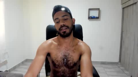bruce_1111 online show from May 30, 2026, 5:21 pm