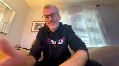 Snapshot of bruce_918 chatting on February 1, 2025, 3:18 pm Bruce online show from February 1, 2025, 3:18 pm