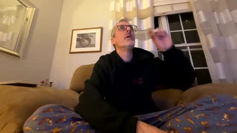 Snapshot of bruce_918 chatting on February 2, 2025, 5:32 am Bruce online show from February 2, 2025, 5:32 am