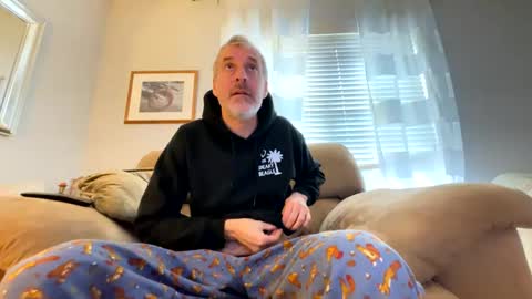 Snapshot of bruce_918 chatting on February 6, 2025, 4:36 pm Bruce online show from February 6, 2025, 4:36 pm