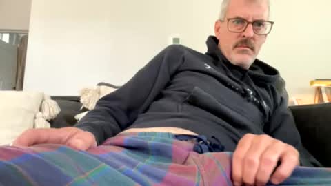 Snapshot of bruce_918 chatting on September 29, 2025, 3:06 pm Bruce online show from September 29, 2025, 3:06 pm