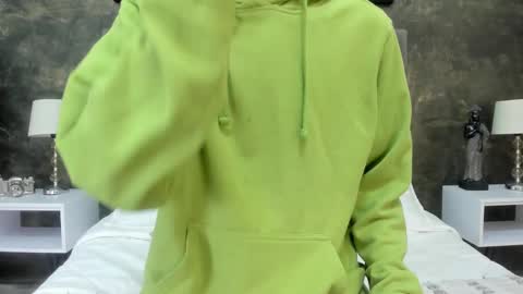 Bruce Hans online show from November 4, 2025, 11:42 am