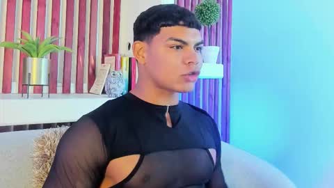 bruce_stroud online show from October 14, 2025, 3:29 am