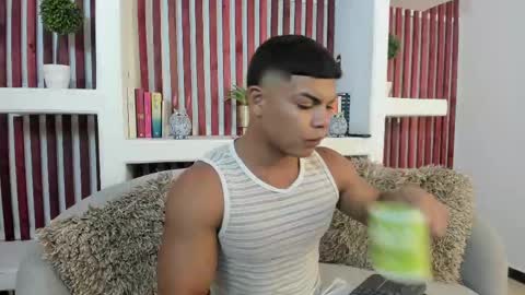 bruce_stroud online show from November 4, 2025, 2:54 am