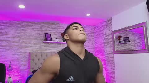 bruce_stroud online show from November 8, 2025, 3:07 am