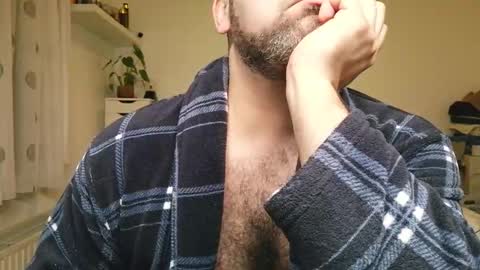 Snapshot of brucemf chatting on October 30, 2025, 6:41 pm Bruce online show from October 30, 2025, 6:41 pm