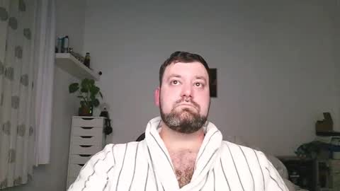 Snapshot of brucemf chatting on November 7, 2025, 5:02 pm Bruce online show from November 7, 2025, 5:02 pm