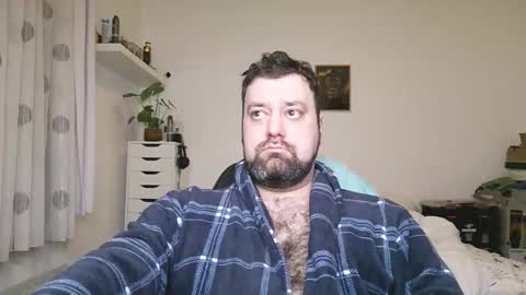 Snapshot of brucemf chatting on November 17, 2025, 6:35 pm Bruce online show from November 17, 2025, 6:35 pm