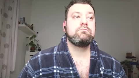 Snapshot of brucemf chatting on November 19, 2025, 5:02 pm Bruce online show from November 19, 2025, 5:02 pm