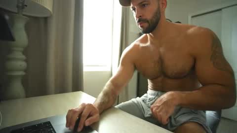 onlyfans BRUCESTRYKER online show from April 8, 2026, 4:07 pm