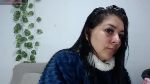 Bruna royale  online show from April 6, 2026, 3:13 pm