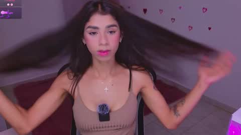 Snapshot of brunetteadams001 chatting on February 22, 2026, 2:24 am SARAH online show from February 22, 2026, 2:24 am