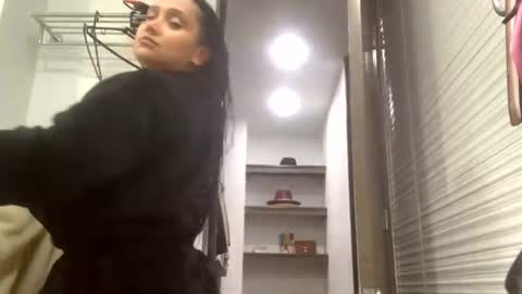 BRUNETTE DIAMOND  online show from July 21, 2026, 5:48 pm