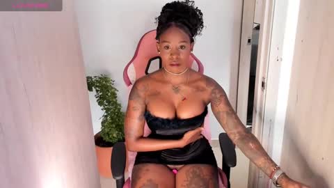 Snapshot of brunettklaryss chatting on February 16, 2025, 9:48 pm Brenda online show from February 16, 2025, 9:48 pm