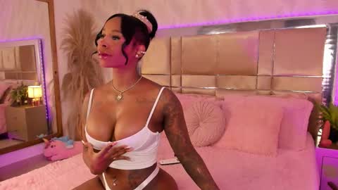 Snapshot of brunettklaryss chatting on October 6, 2025, 6:55 am Brenda online show from October 6, 2025, 6:55 am