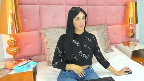 Snapshot of brunnygill chatting on January 3, 2025, 7:18 pm Brunny Gill online show from January 3, 2025, 7:18 pm