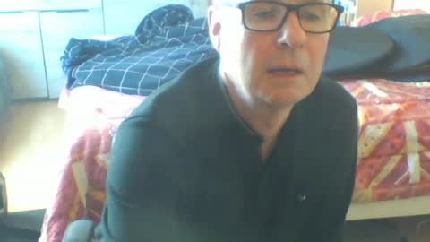 bruno5629 online show from April 24, 2026, 9:01 am