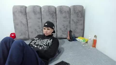 Bruno Cruz online show from June 12, 2026, 2:32 am