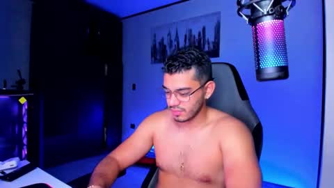 Snapshot of bruno_diaz31 chatting on March 1, 2025, 12:34 pm Bruno online show from March 1, 2025, 12:34 pm