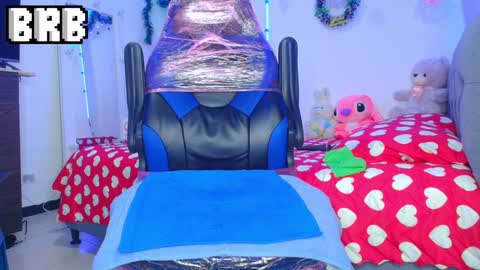 Snapshot of bryam_hot chatting on December 22, 2024, 7:33 am BRYAM INDEPENDENT MODEL online show from December 22, 2024, 7:33 am