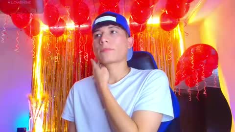 Snapshot of bryam_hot chatting on September 9, 2025, 1:16 am BRYAM INDEPENDENT MODEL online show from September 9, 2025, 1:16 am