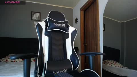 Snapshot of bryan_oficials chatting on December 10, 2024, 9:23 am bryan_oficials online show from December 10, 2024, 9:23 am