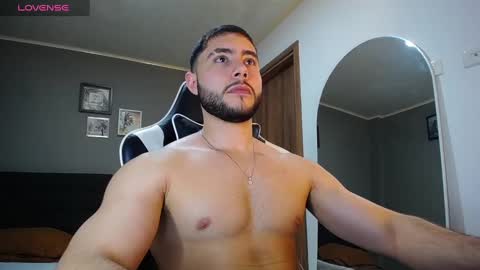 Snapshot of bryan_oficials chatting on December 31, 2024, 11:06 pm bryan_oficials online show from December 31, 2024, 11:06 pm