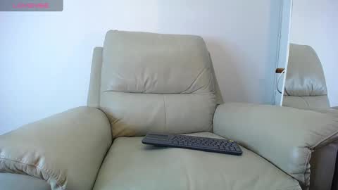 Snapshot of bryan_oficials chatting on February 19, 2025, 12:25 am bryan_oficials online show from February 19, 2025, 12:25 am