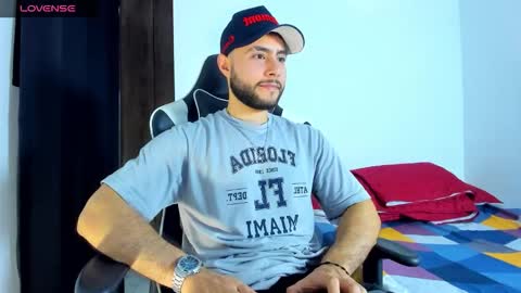 Snapshot of bryan_oficials chatting on September 9, 2025, 2:22 am bryan_oficials online show from September 9, 2025, 2:22 am