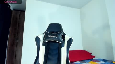 Snapshot of bryan_oficials chatting on September 26, 2025, 2:48 am bryan_oficials online show from September 26, 2025, 2:48 am