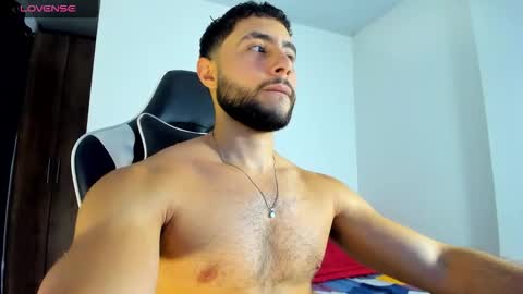 Snapshot of bryan_oficials chatting on September 29, 2025, 12:49 am bryan_oficials online show from September 29, 2025, 12:49 am