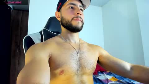 Snapshot of bryan_oficials chatting on October 8, 2025, 4:21 am bryan_oficials online show from October 8, 2025, 4:21 am