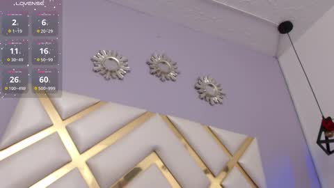 Snapshot of bryananders chatting on November 11, 2025, 5:24 pm Becky Anders online show from November 11, 2025, 5:24 pm