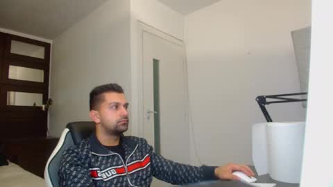 BryceReign online show from April 10, 2026, 4:28 am