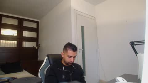 BryceReign online show from April 15, 2026, 5:14 am