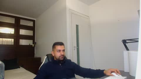 BryceReign online show from April 17, 2026, 5:32 am