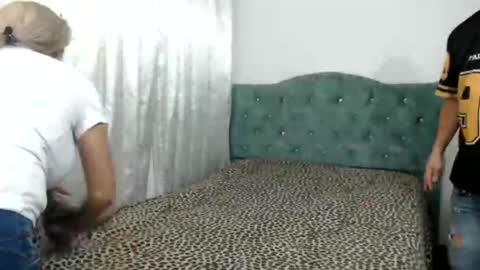 bryonysexytwo online show from June 1, 2026, 4:25 am
