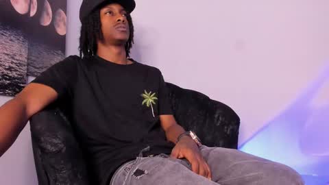 Bryxon  online show from October 5, 2025, 4:49 pm