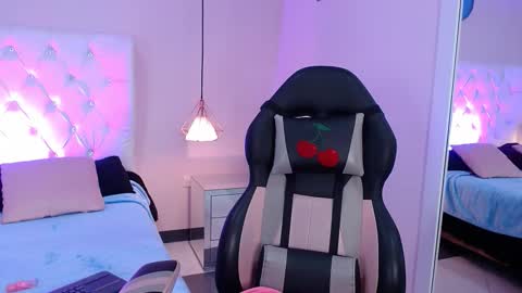 Cherry Lady online show from October 21, 2025, 8:20 pm