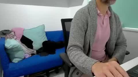 Bubblebum online show from October 1, 2025, 9:37 am