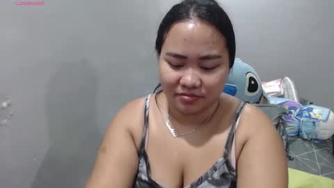 Snapshot of bubblebuttpinay chatting on September 14, 2025, 1:32 pm Sunshine online show from September 14, 2025, 1:32 pm