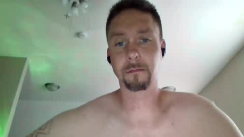 Bubblesadam0 online show from July 28, 2026, 7:50 pm
