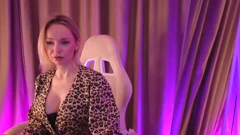 bubbling_crush online show from February 13, 2025, 11:15 pm