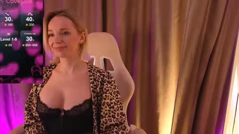 bubbling_crush online show from February 14, 2025, 6:02 am