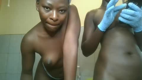 Bubbly online show from November 30, 2025, 10:14 pm