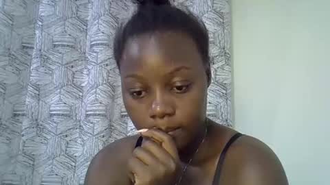 bubbly_ass30 online show from December 22, 2025, 7:44 pm