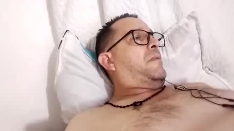 buchs32 online show from October 19, 2025, 5:08 am