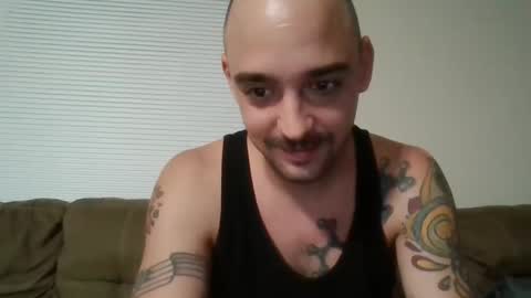 Snapshot of bud42o chatting on October 13, 2025, 3:50 am Bud42o online show from October 13, 2025, 3:50 am